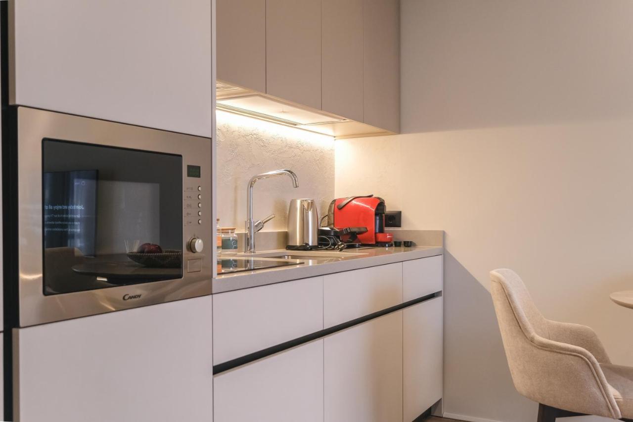 Two Steps Apartments Tirana Exterior photo