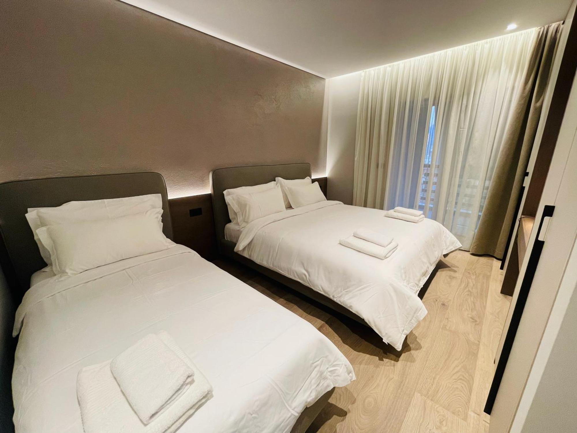 Two Steps Apartments Tirana Exterior photo