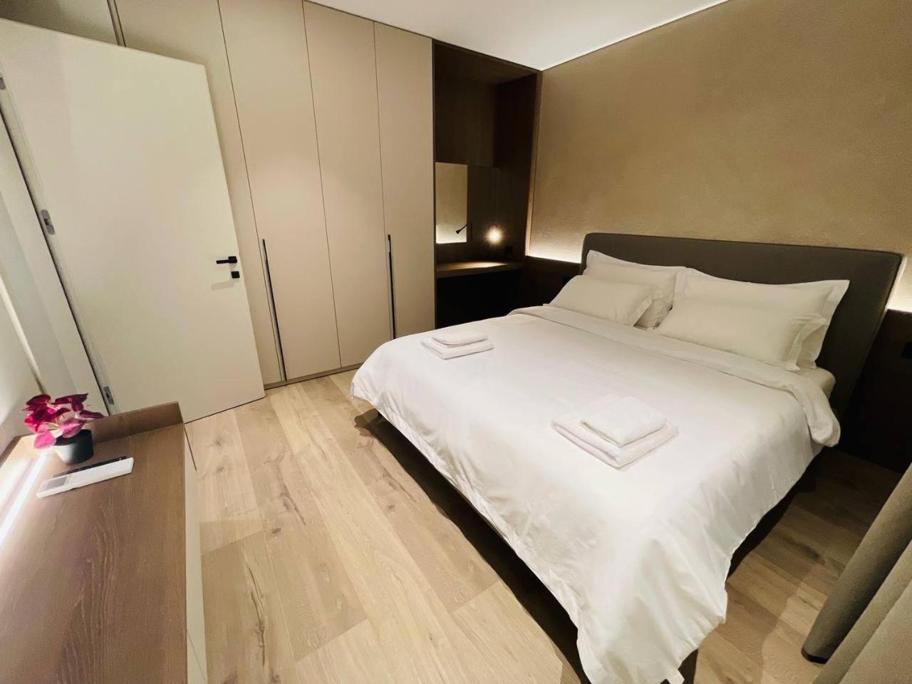 Two Steps Apartments Tirana Exterior photo